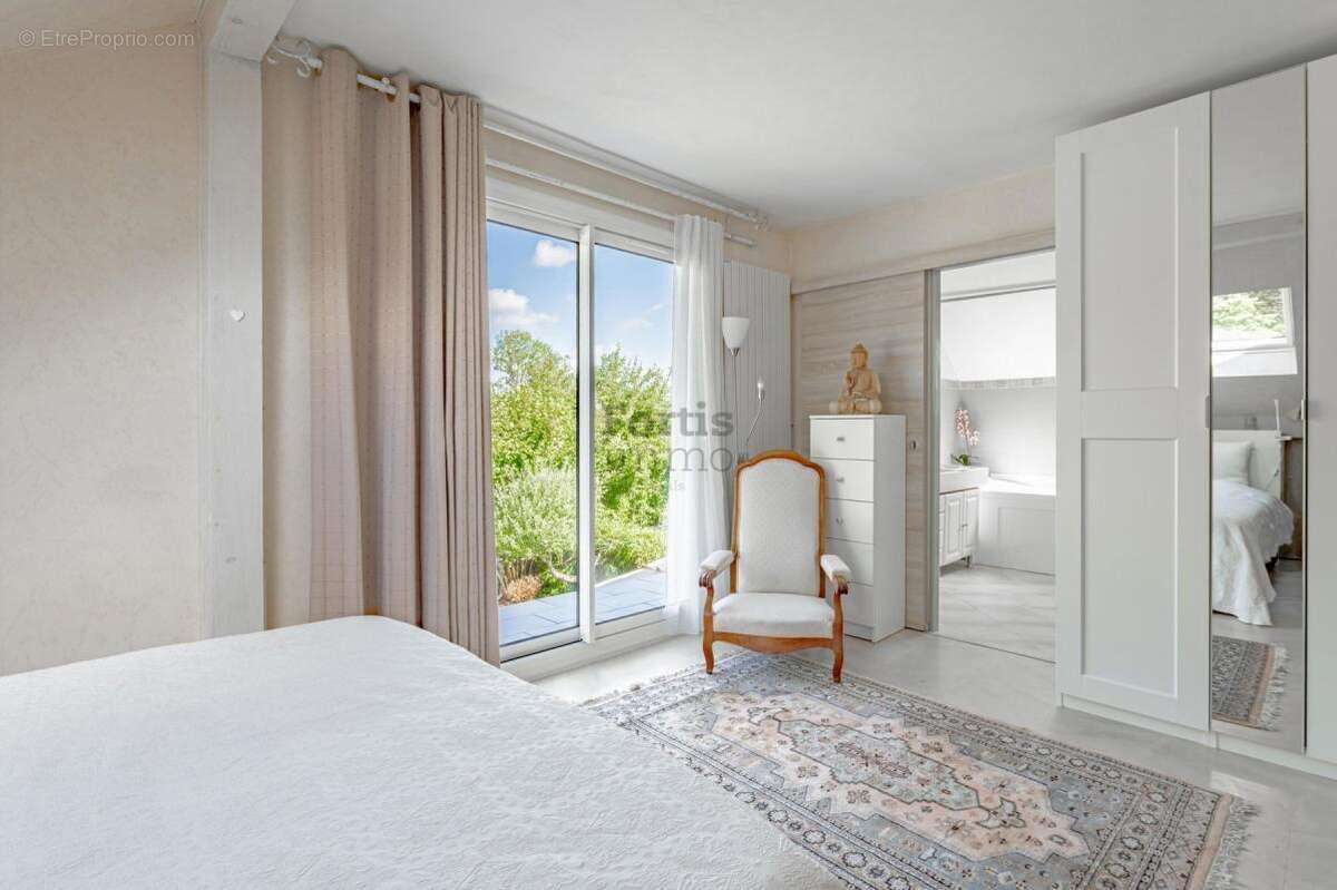 Maison à BOISSISE-LE-ROI