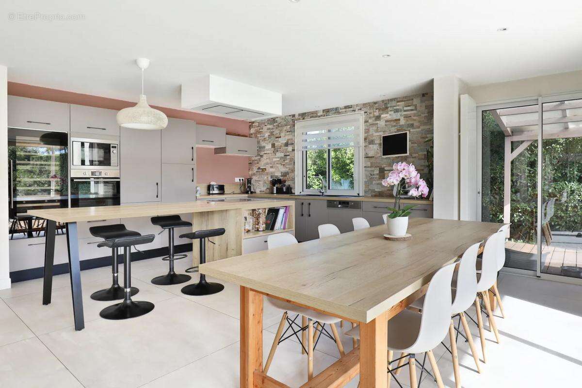 Maison à GUJAN-MESTRAS