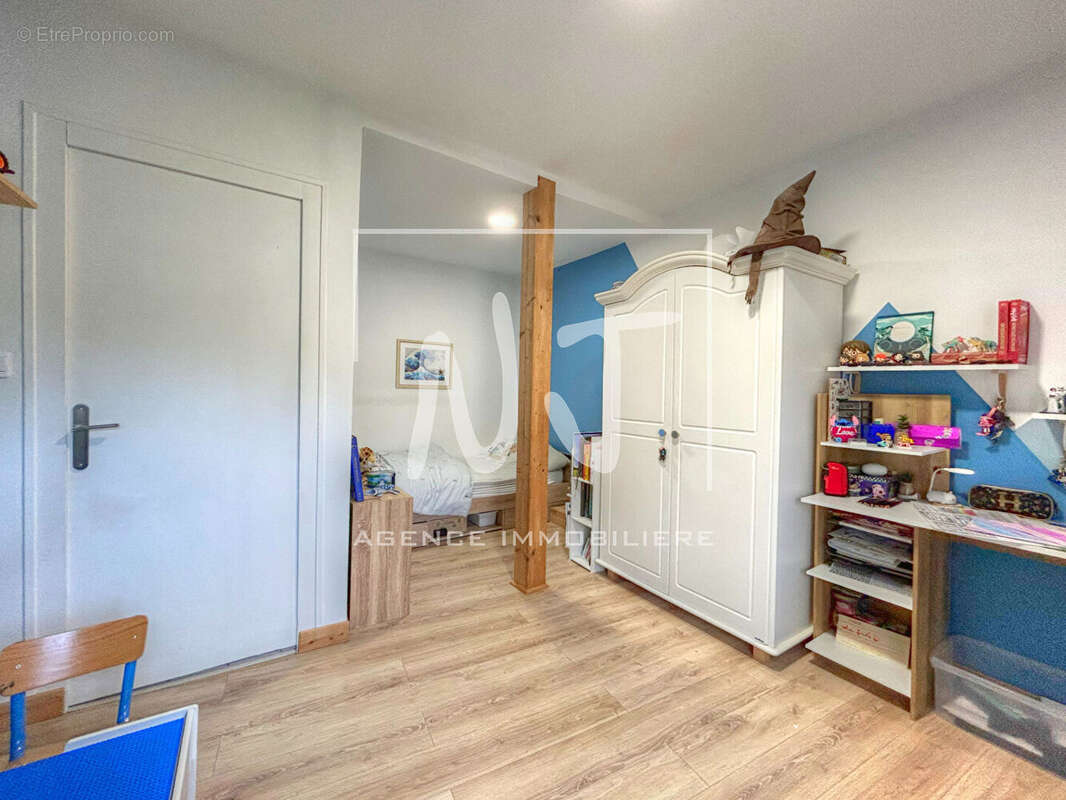 Maison à LES PONTS-DE-CE