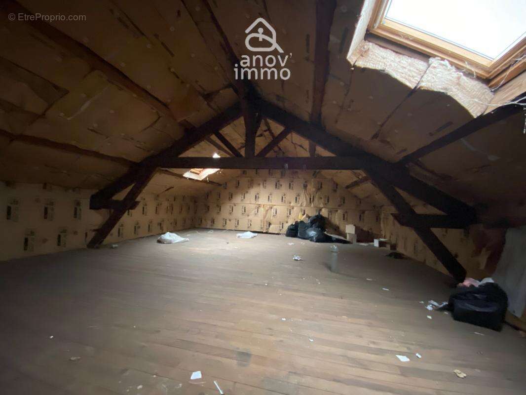 Maison à VAULX-EN-VELIN