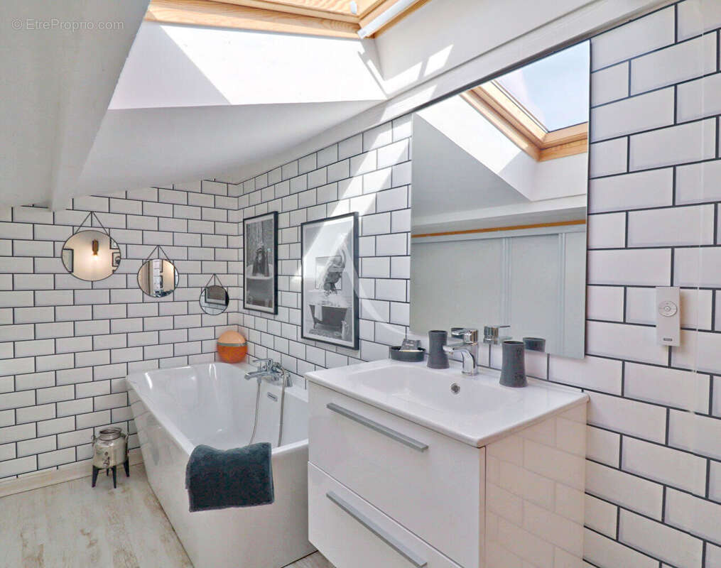 Maison à FORCALQUIER