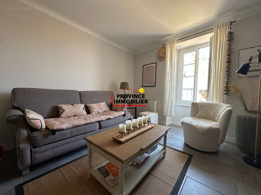 Maison 110 m² à Grignan  - photo 6