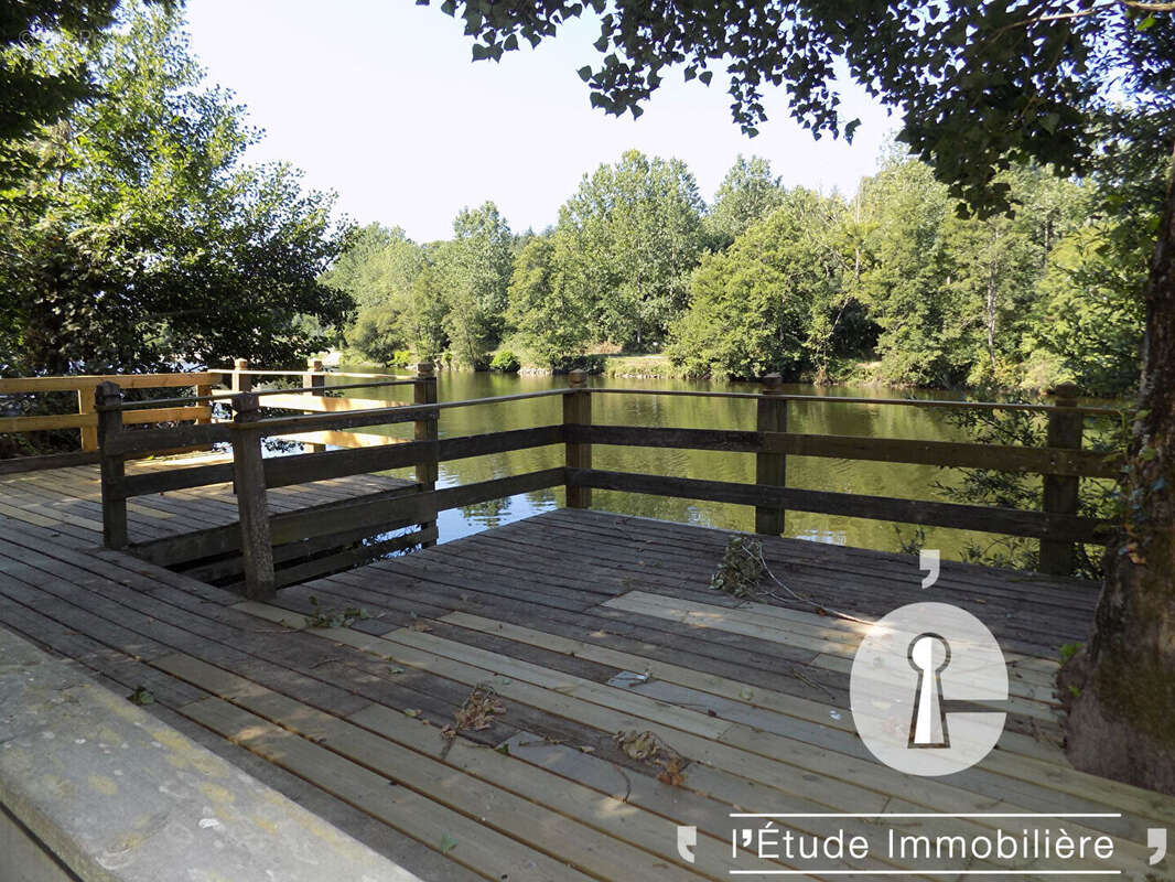 Terrain à VILLIERS-CHARLEMAGNE