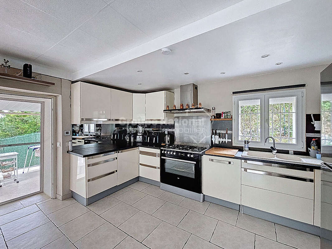 Maison à MONTAUROUX