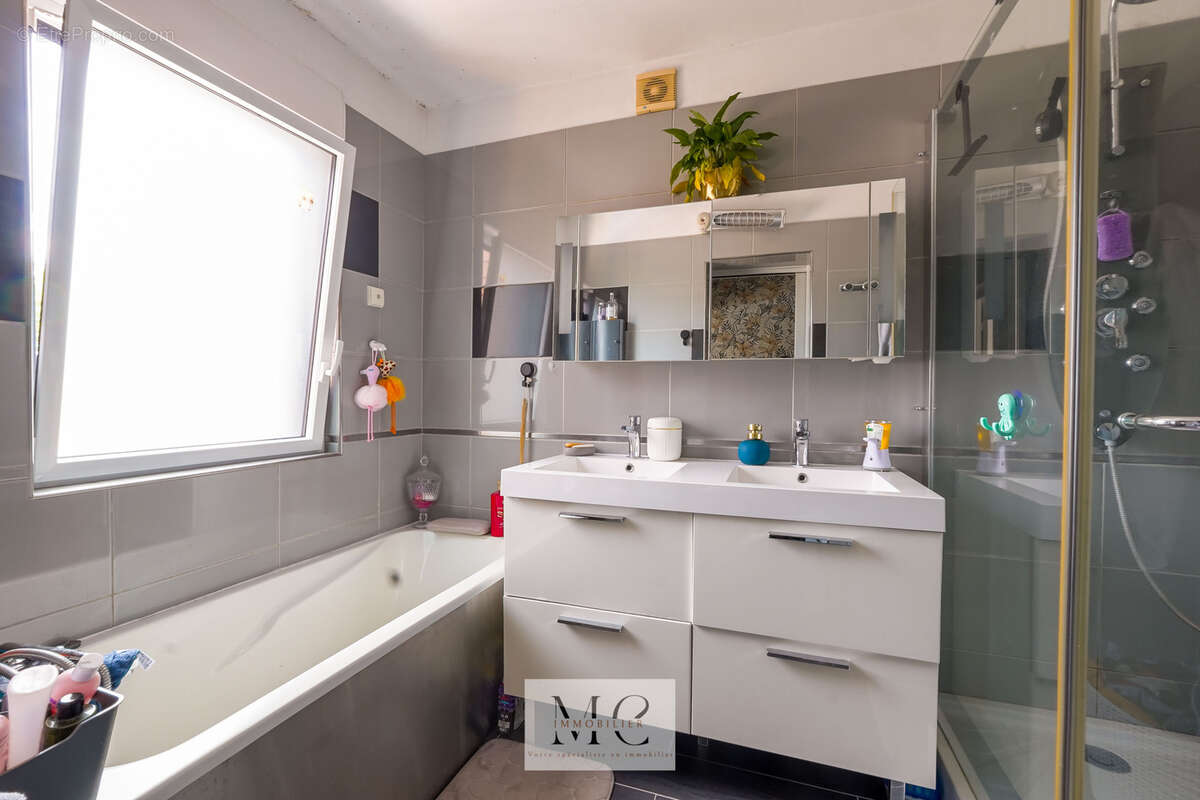 Semi plain pied individuel avec jardin et garage - photo 9
