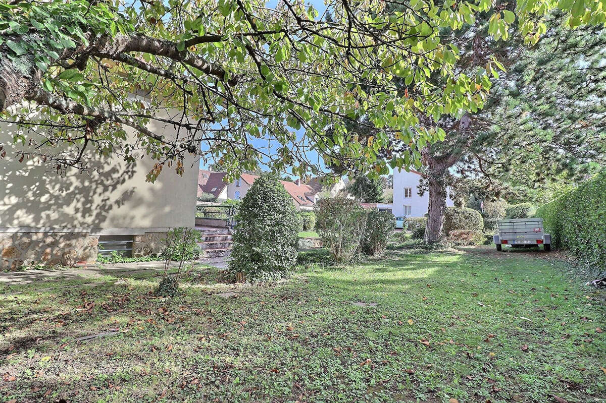 Maison à MAREIL-MARLY