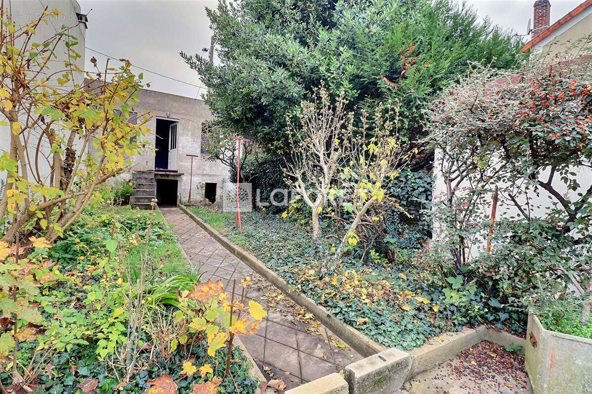 Maison à VITRY-SUR-SEINE