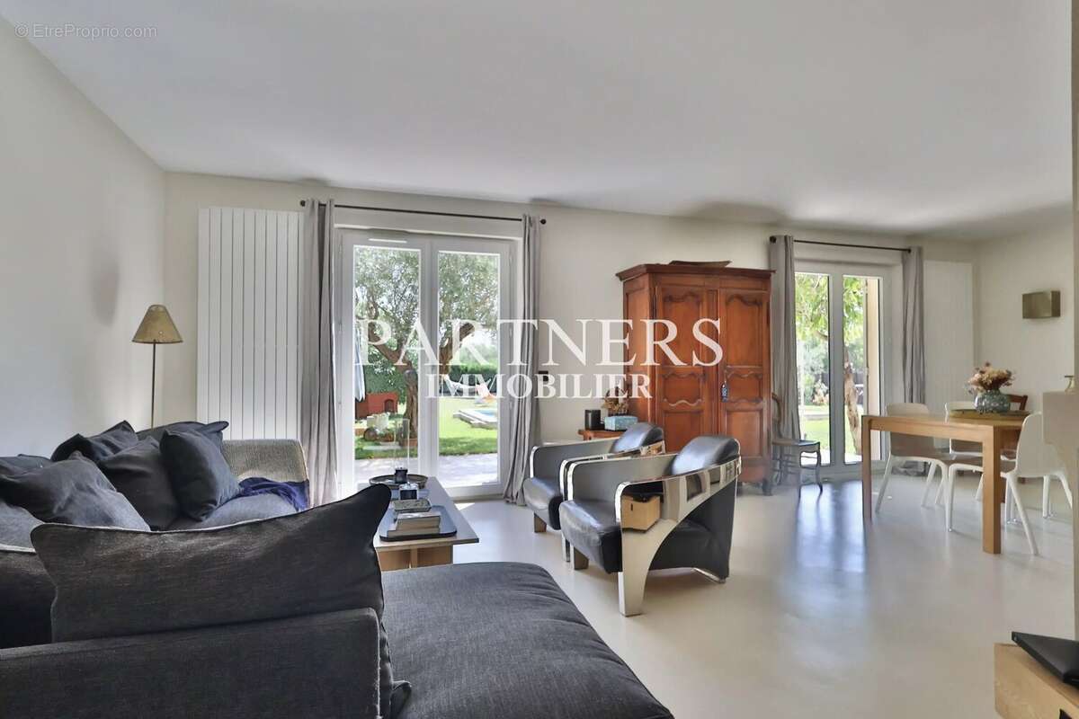 Maison 131 m² à Aix-En-Provence  - photo 8