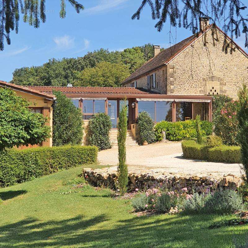 Domaine ferme auberge gîtes 30 pièce(s) 650 m2 - photo 7