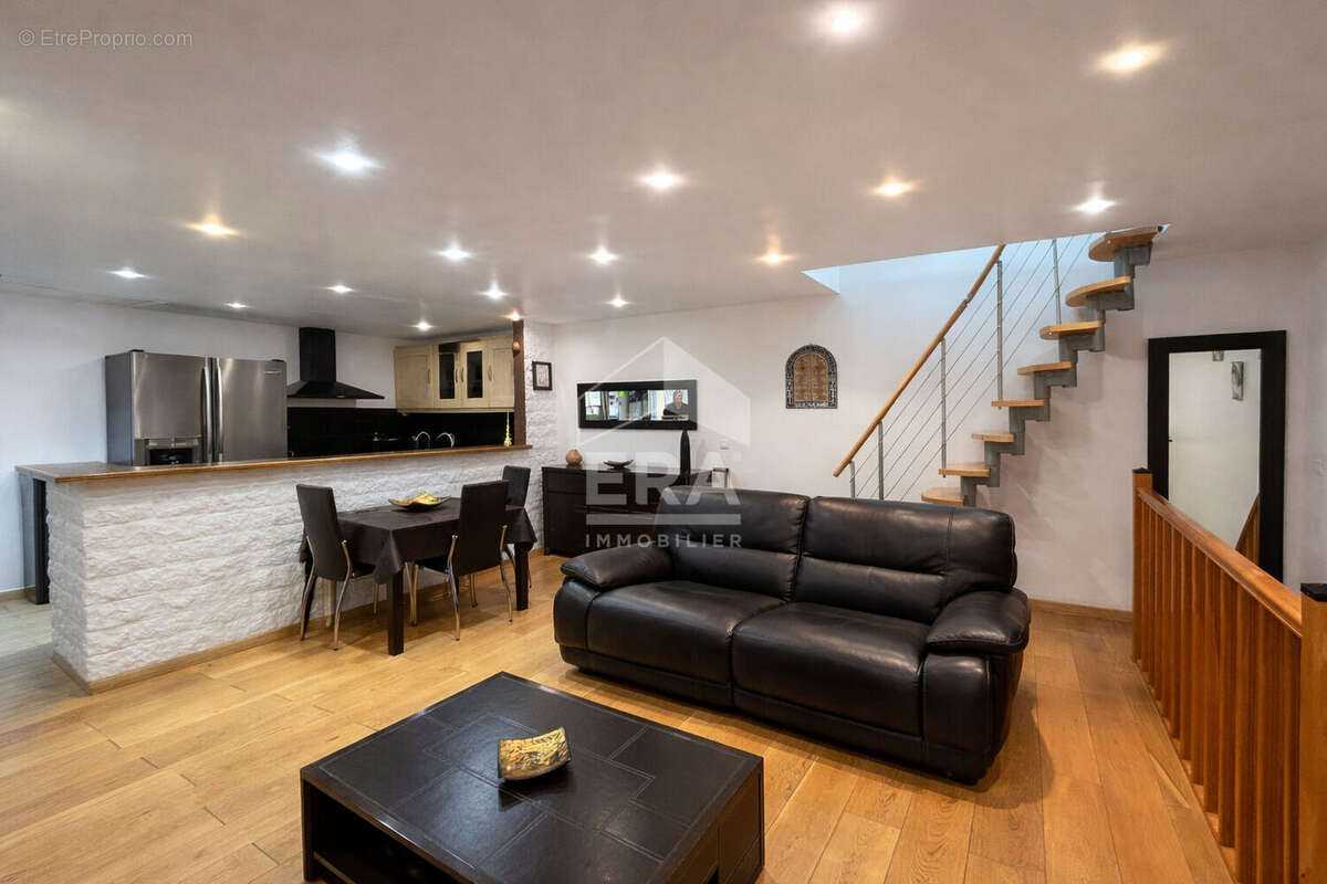 Appartement à MARSEILLE-16E