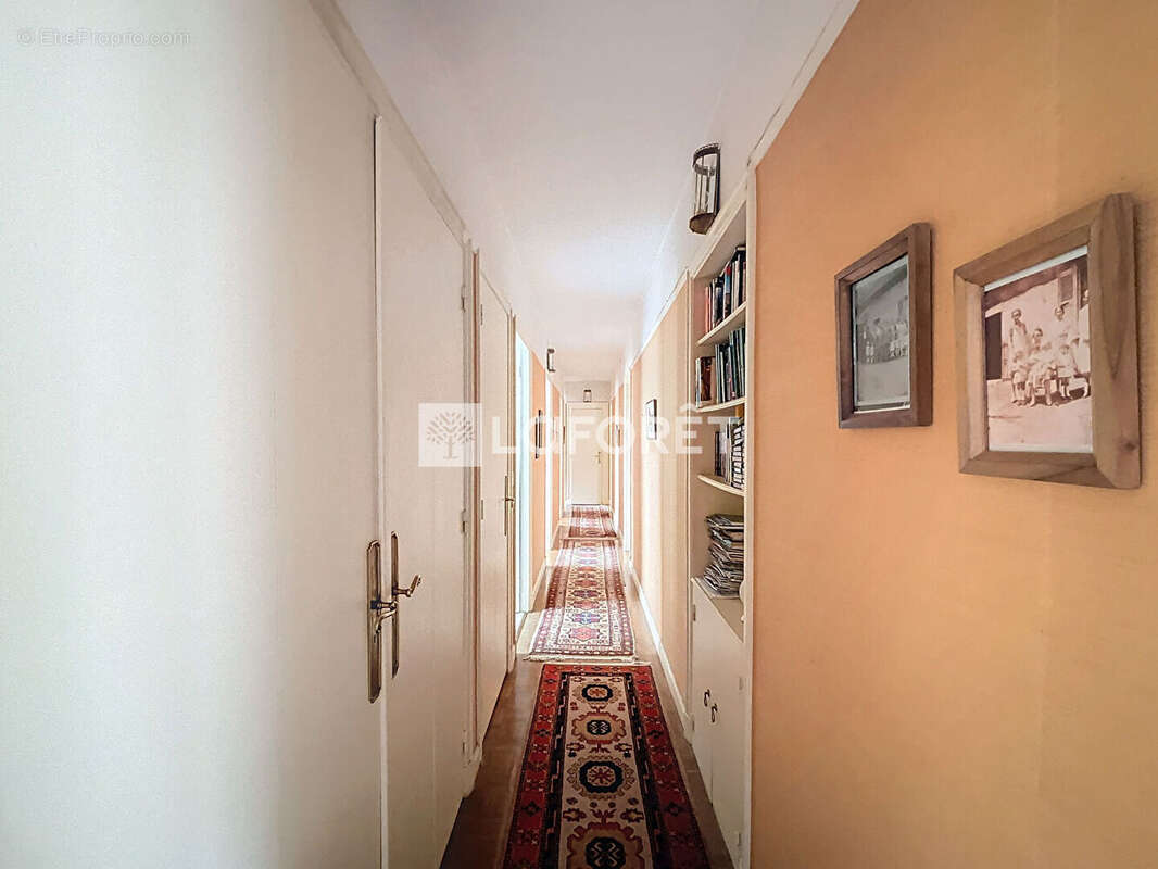 Appartement à BOURG-LA-REINE