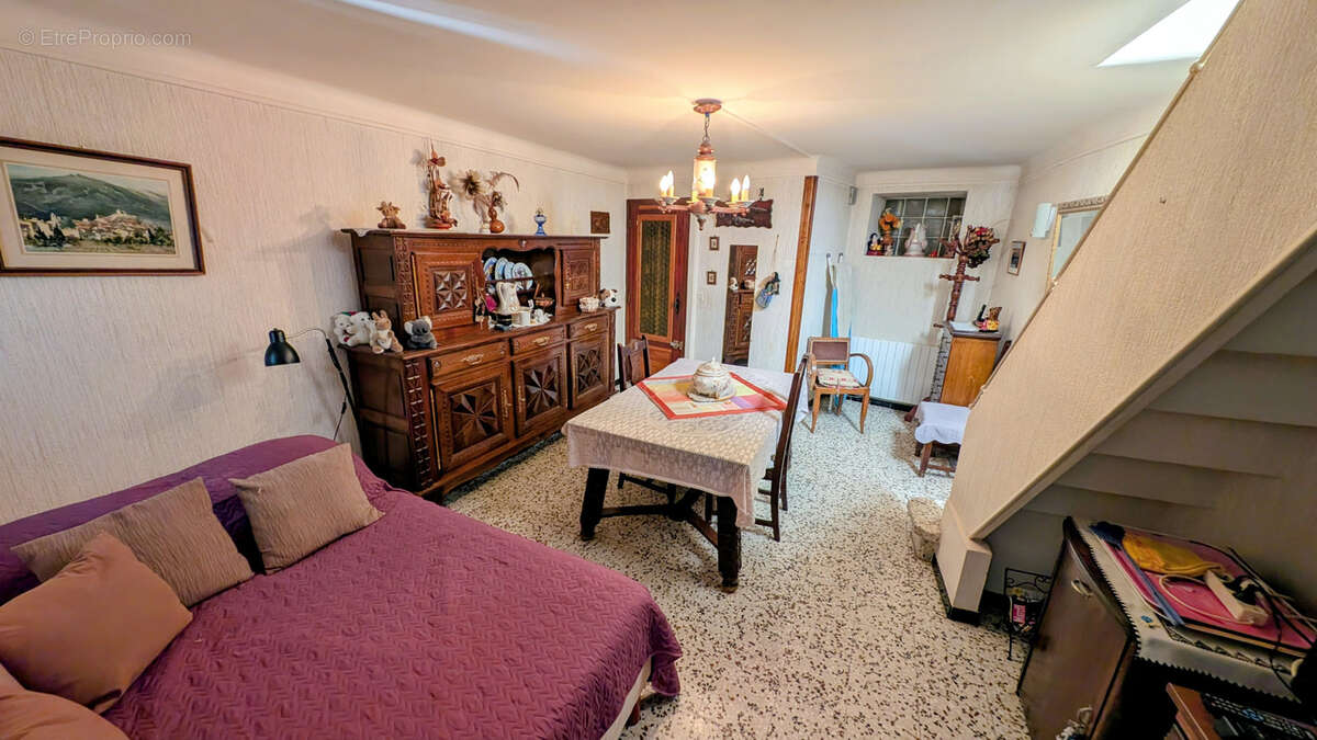 Maison à LAROQUE-DES-ALBERES