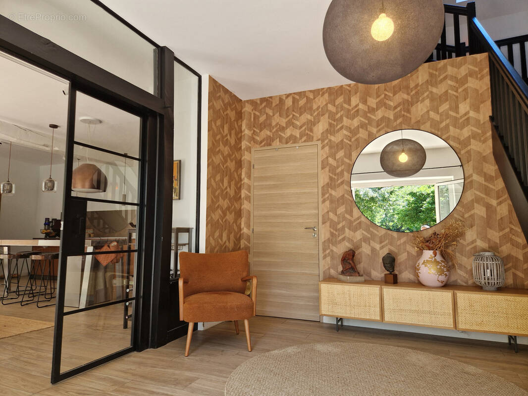 Maison à LA CHAPELLE-SAINT-MESMIN