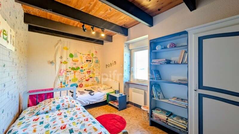 Lanarvilly - Maison 140 m² - 6 Chambres - Terrain 3000 m² - photo 16