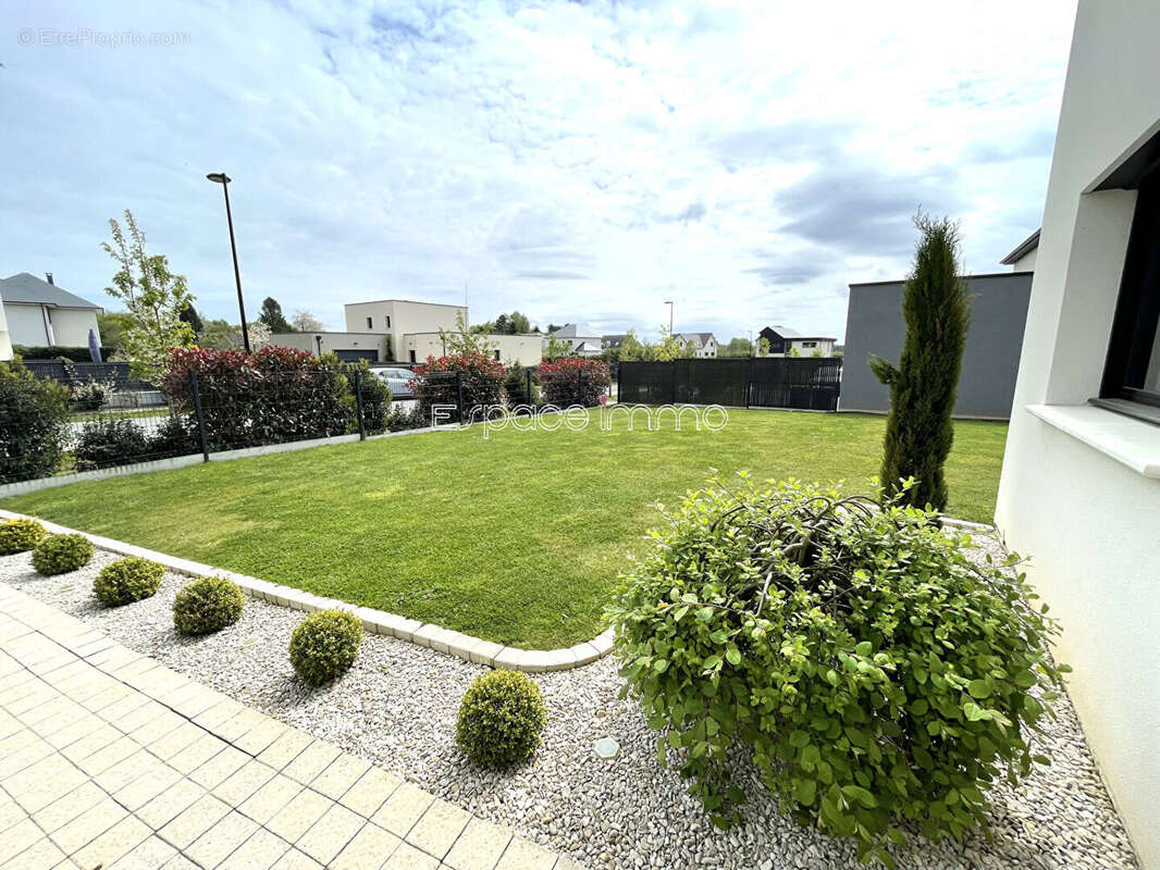 Maison à ISNEAUVILLE