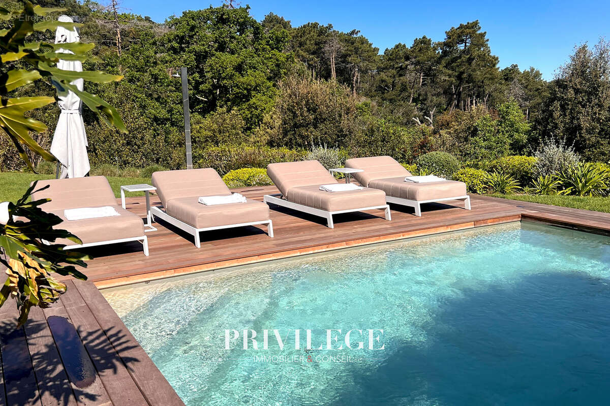 Maison à RAMATUELLE