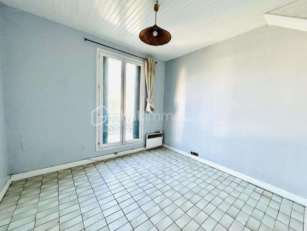 Appartement 25 m² à Epinay-Sur-Seine  - photo 2