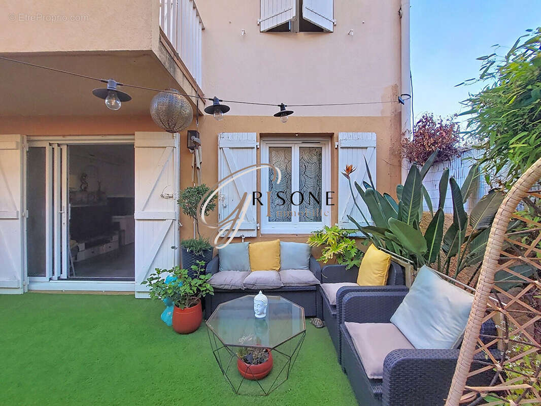 Appartement à SIX-FOURS-LES-PLAGES