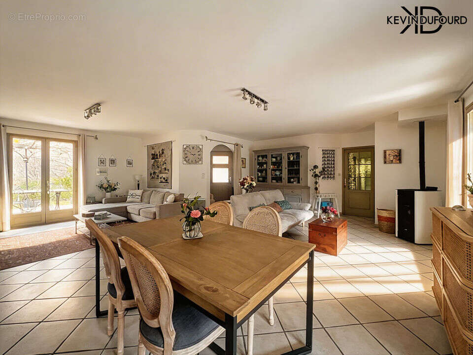 Maison à THUEYTS