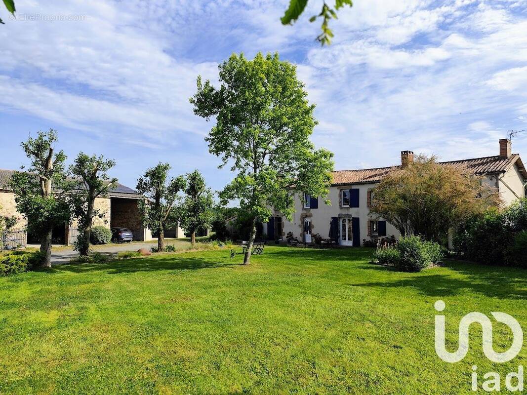 Photo 1 - Maison à CHICHE