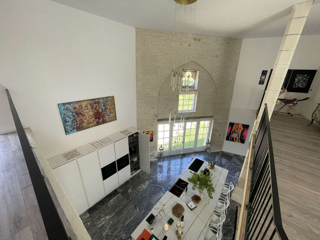 Superbe propriété fortifiée avec deux tours, un sauna et un spa dans la cour, située dans un magnifique villag - photo 9