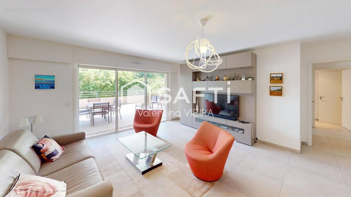 Photo 1 - Appartement à SAINT-RAPHAEL