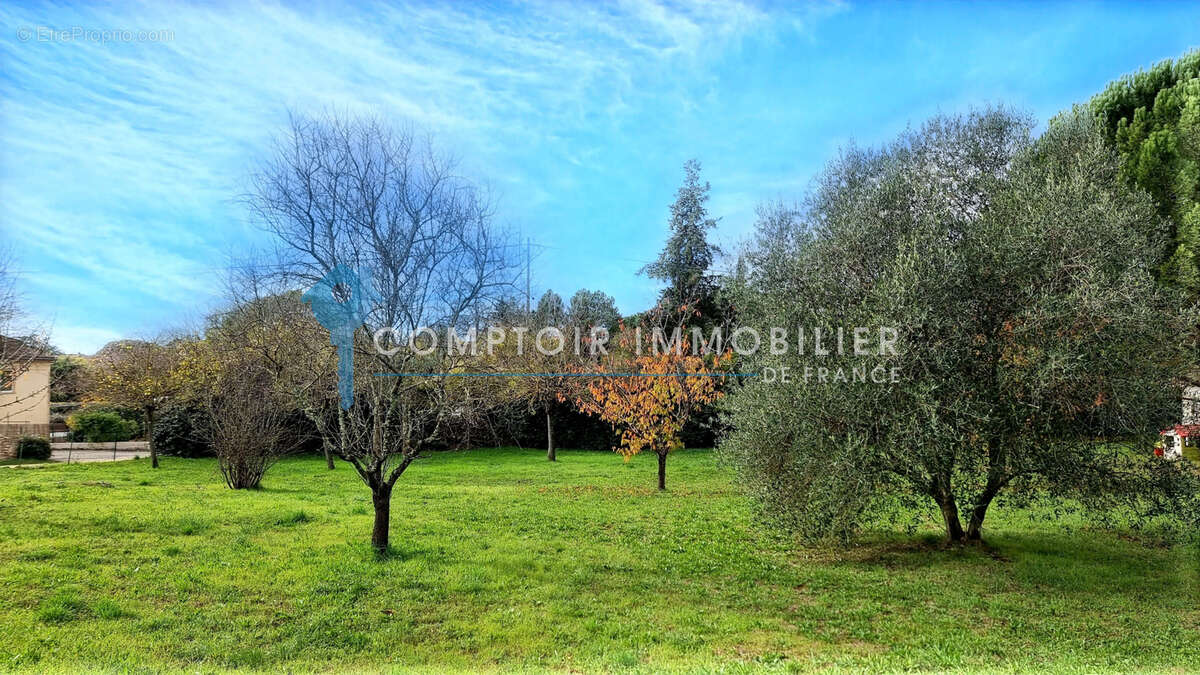 Terrain à VAGNAS