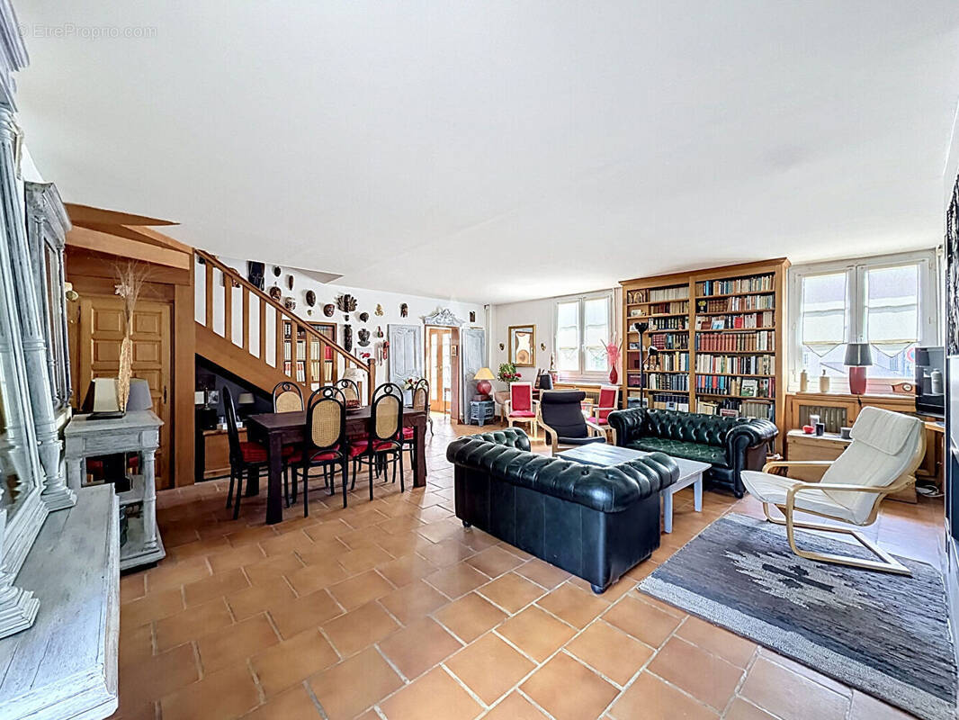 Maison à CREGY-LES-MEAUX