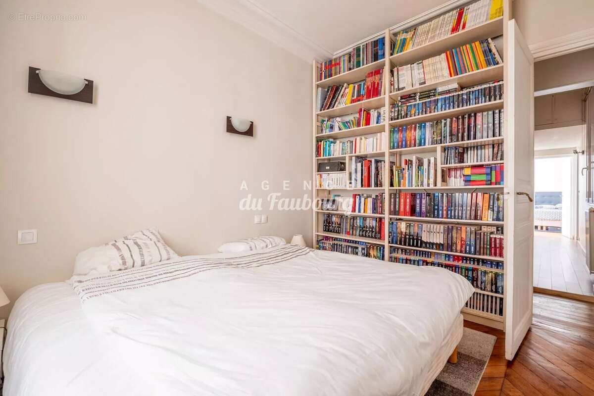 Appartement à PARIS-10E