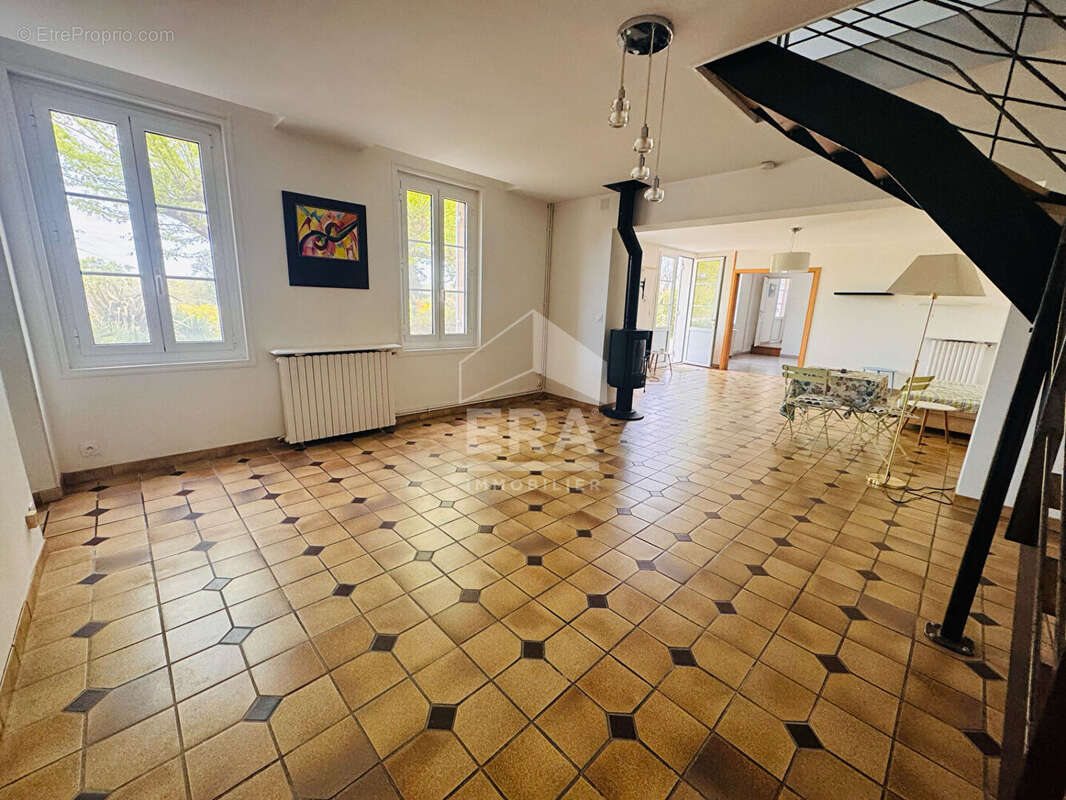 Maison à BOURG