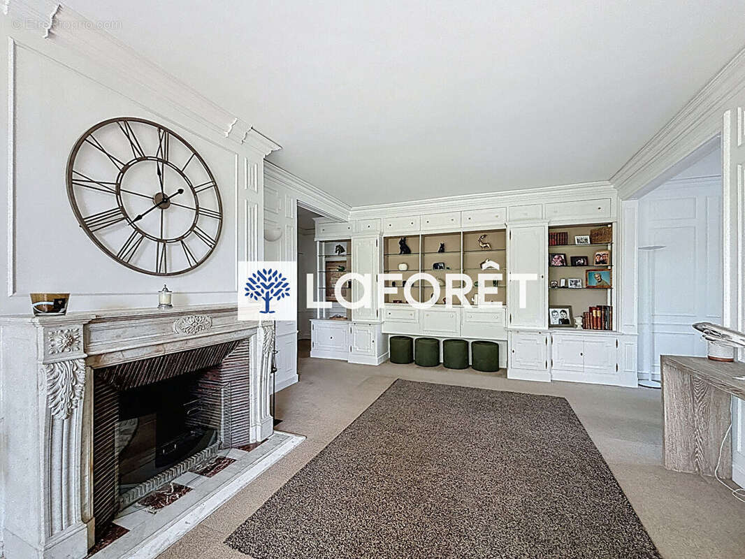 Appartement à NOISY-LE-ROI