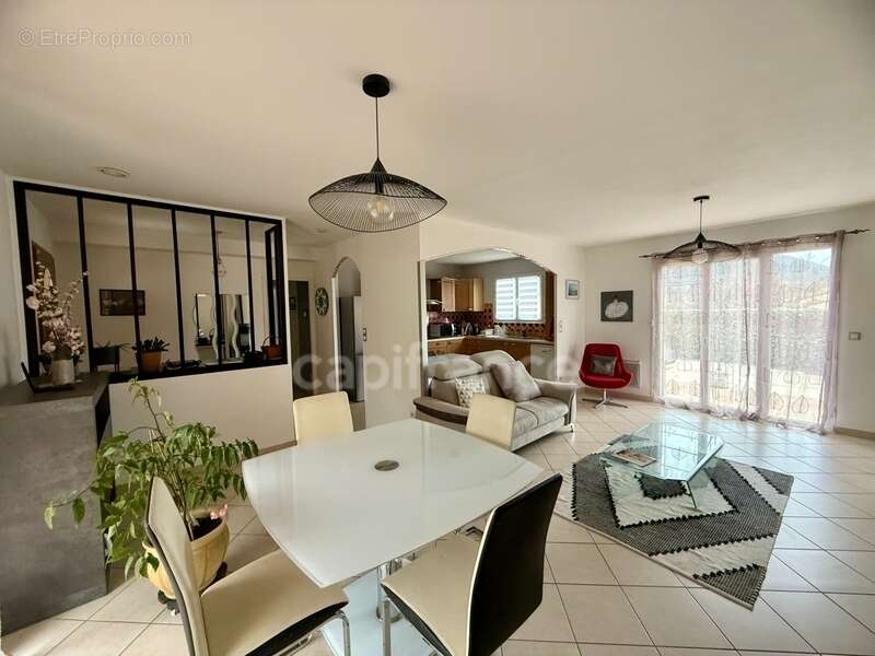 Maison à SAINT-HIPPOLYTE-DU-FORT