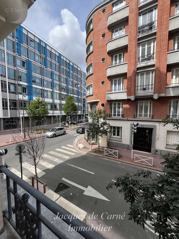 Appartement à MONTROUGE