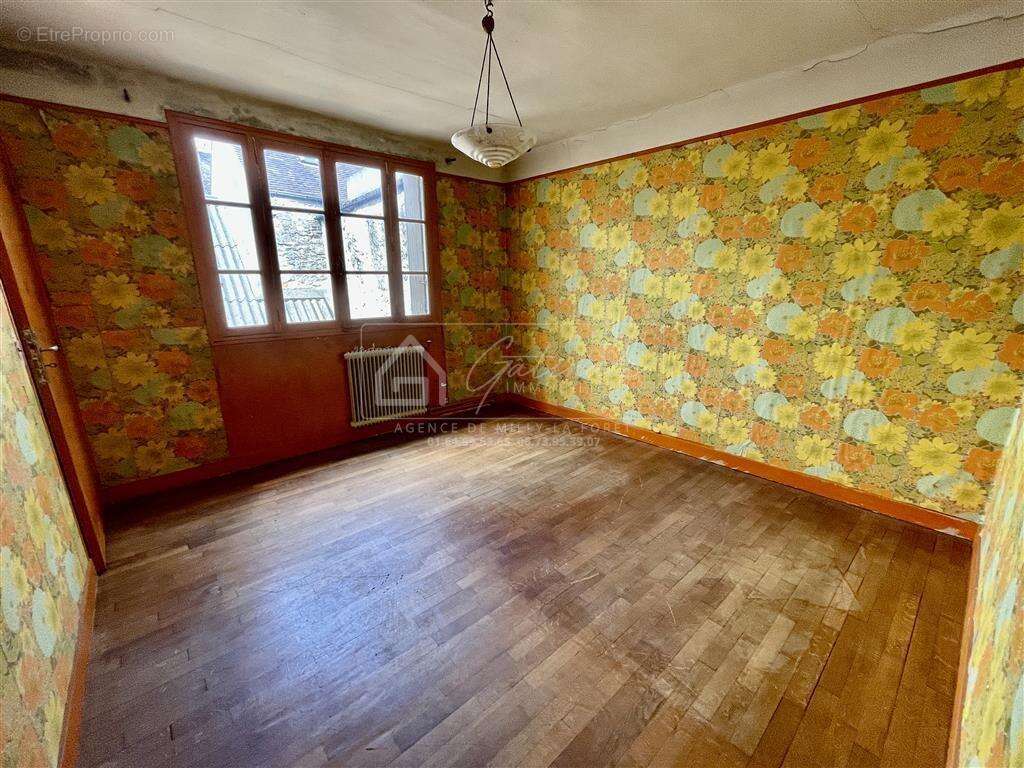 Maison à MILLY-LA-FORET