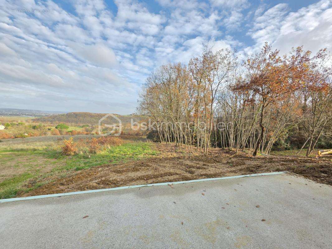 Maison neuve re2020- moirax- 3 chambres- jardin 1086 m² - photo 4