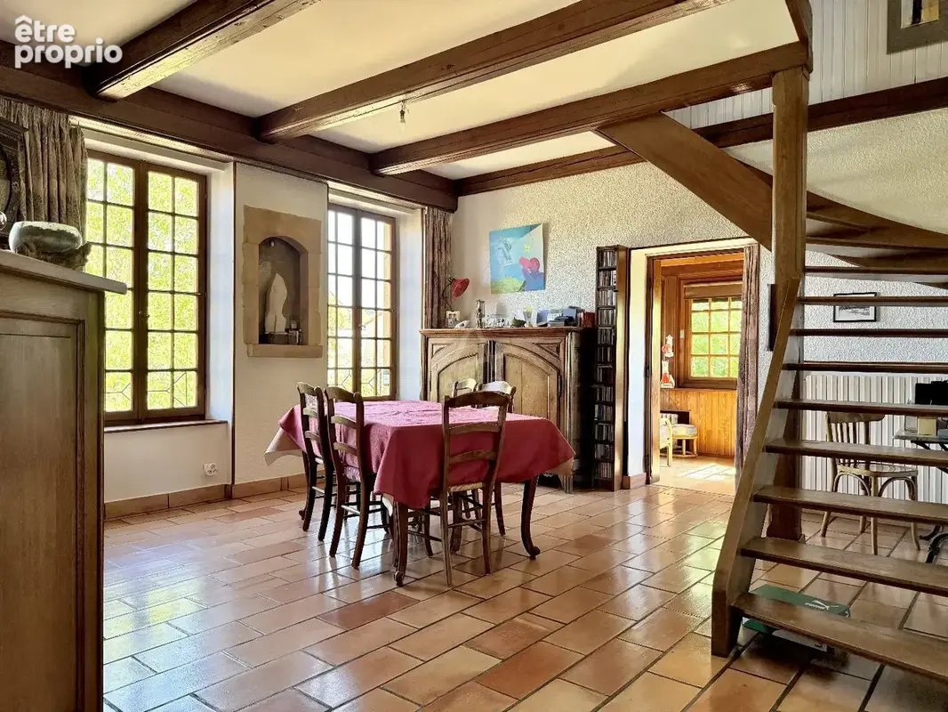 Maison de caractère - 285m² sur 16,82 ares - Woippy Village - photo 5