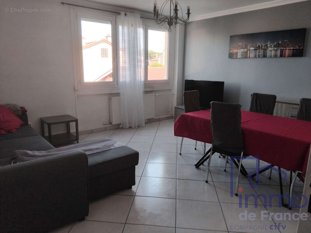 Appartement 77 m² à Montbrison  - photo 2