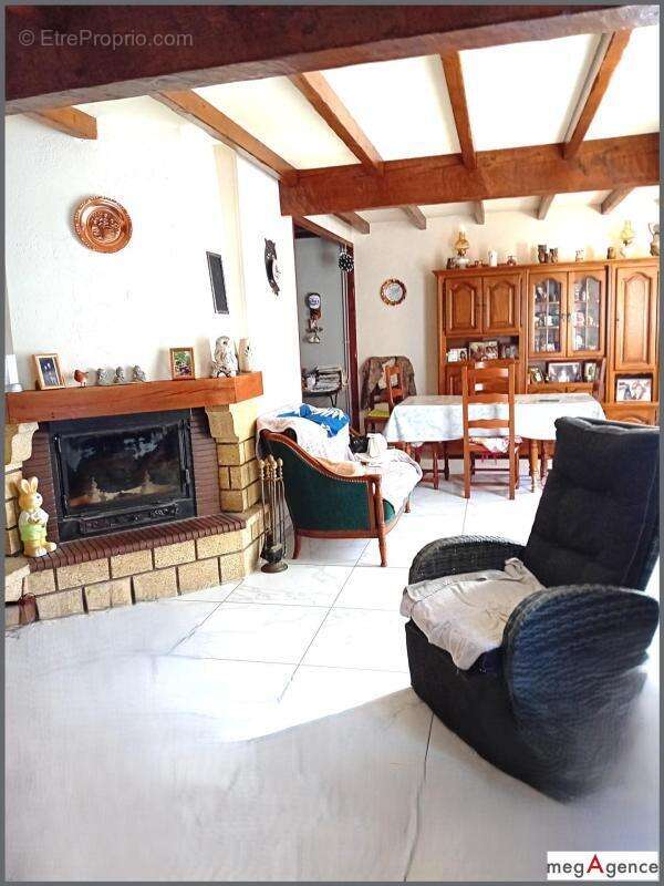 Maison à CHANIERS