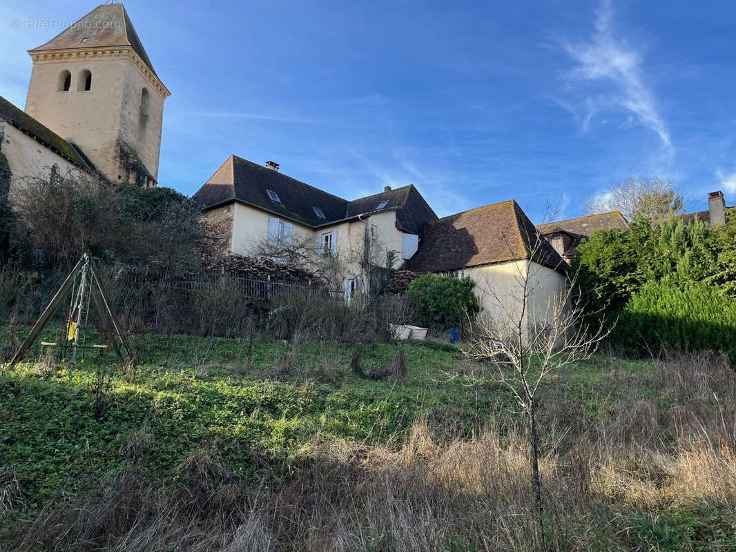 Maison à SARRAZAC