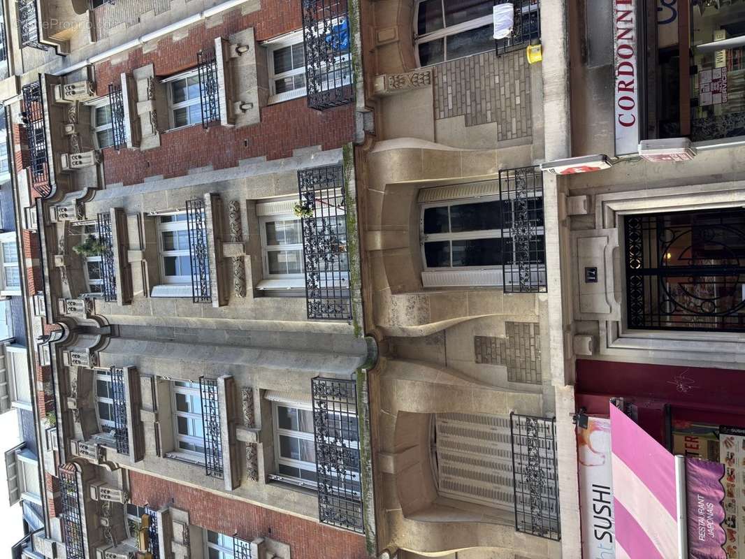 Appartement à PARIS-19E