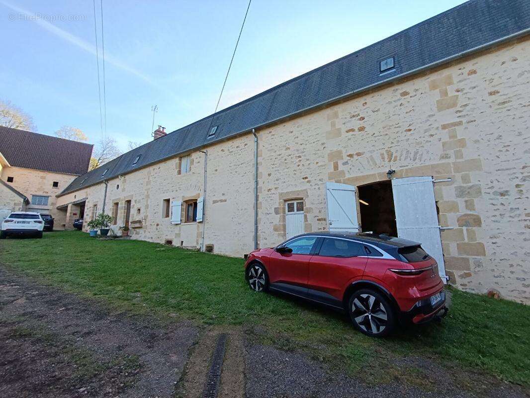 Appartement à SAINT-BENIN-D&#039;AZY