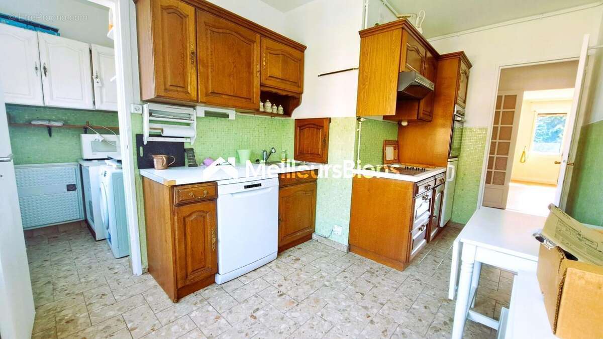 Appartement à ENGHIEN-LES-BAINS