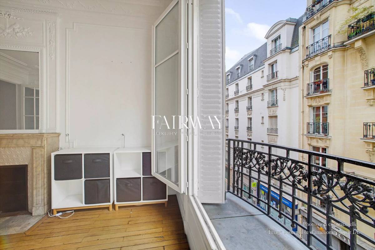 Appartement à PARIS-17E
