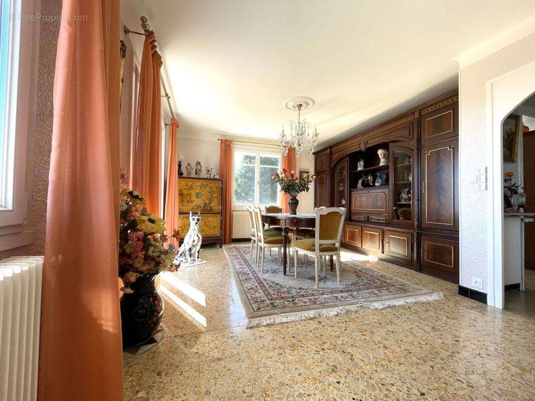 Maison à CALUIRE-ET-CUIRE