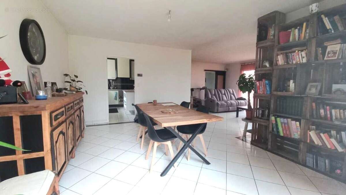 Photo-2025/060325-1-7 - Maison à VILLENEUVE-DE-MARSAN