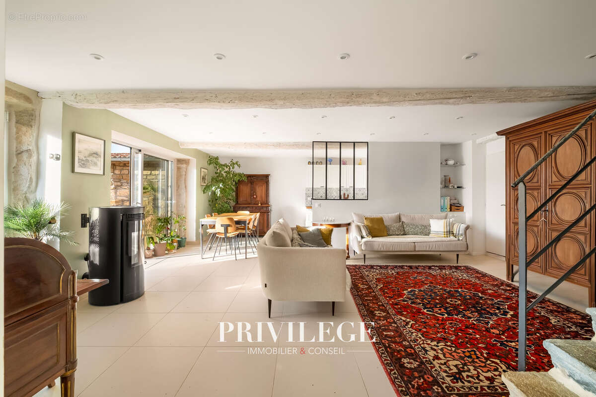 Maison à SAINT-DIDIER-AU-MONT-D'OR