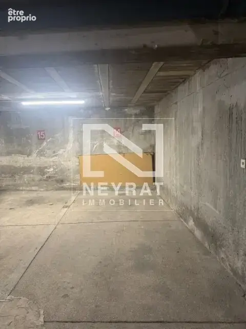 Parking à SAINT-RAPHAEL