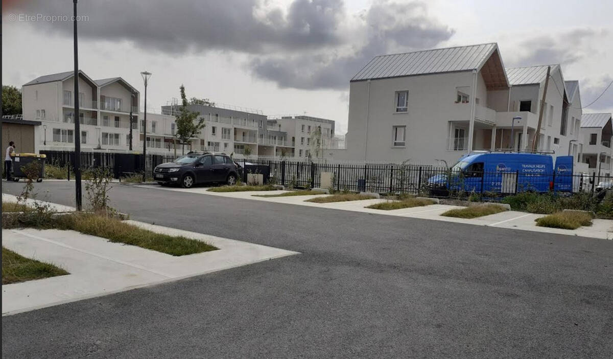 Parking à MITRY-MORY