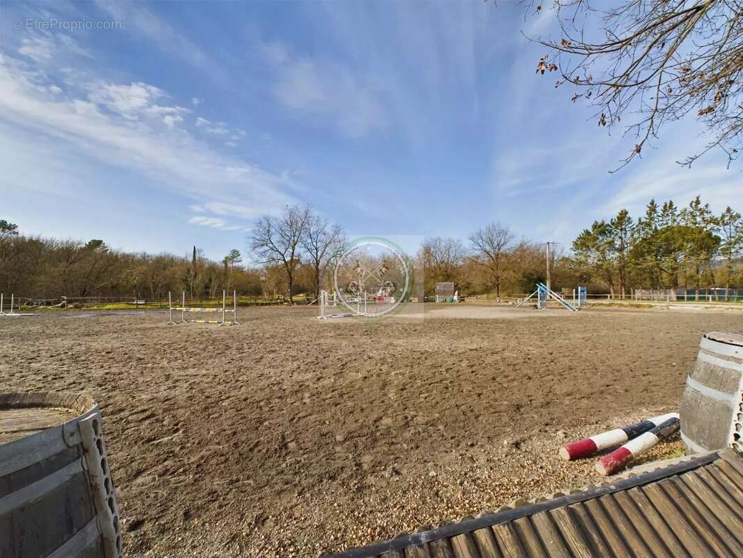 Maison à MONTAUROUX