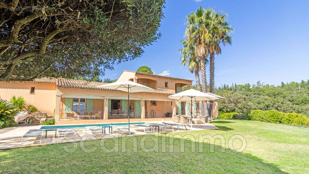 Maison à LA GARDE-FREINET